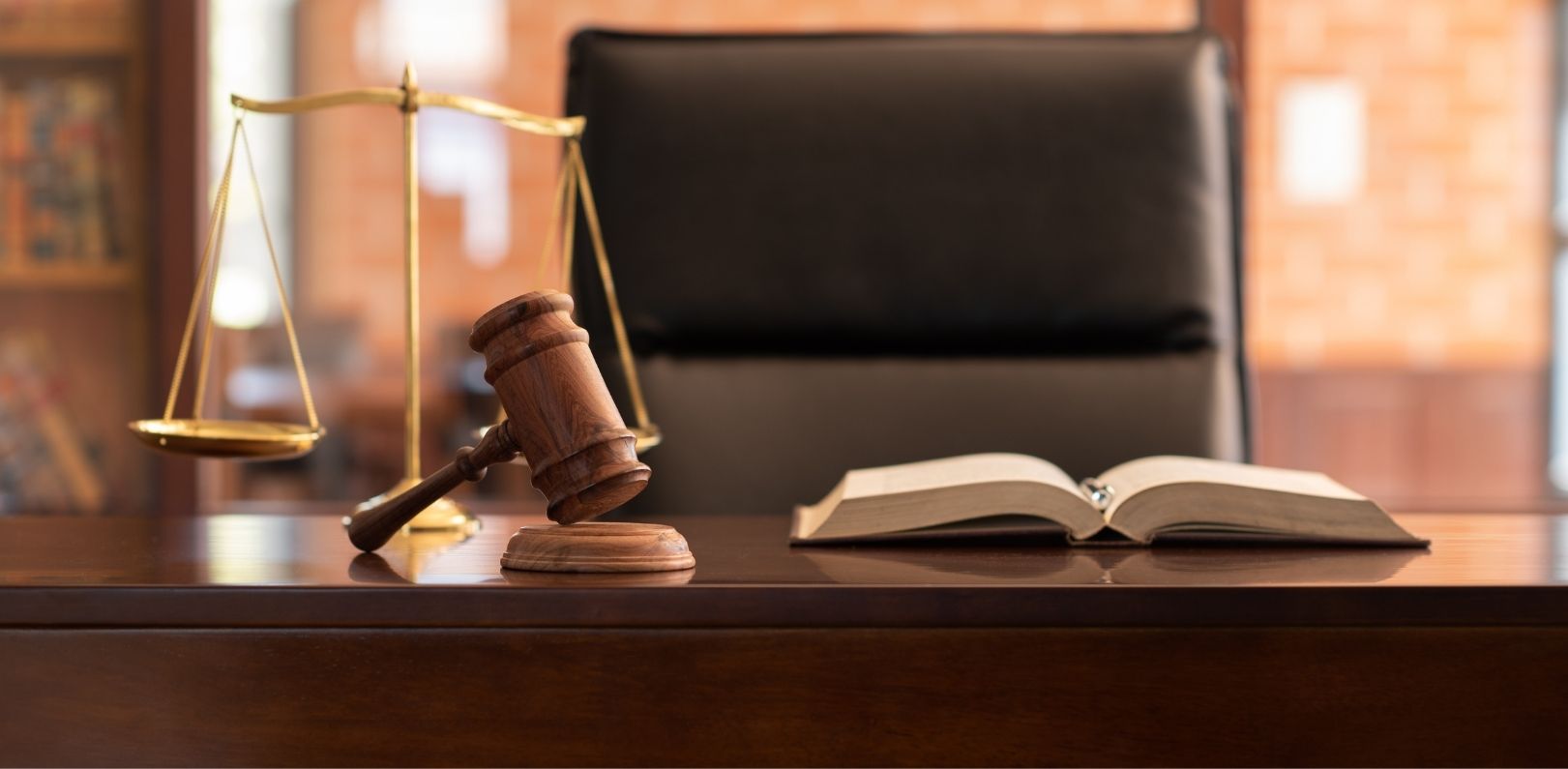bannière tribunal avocats de paris
